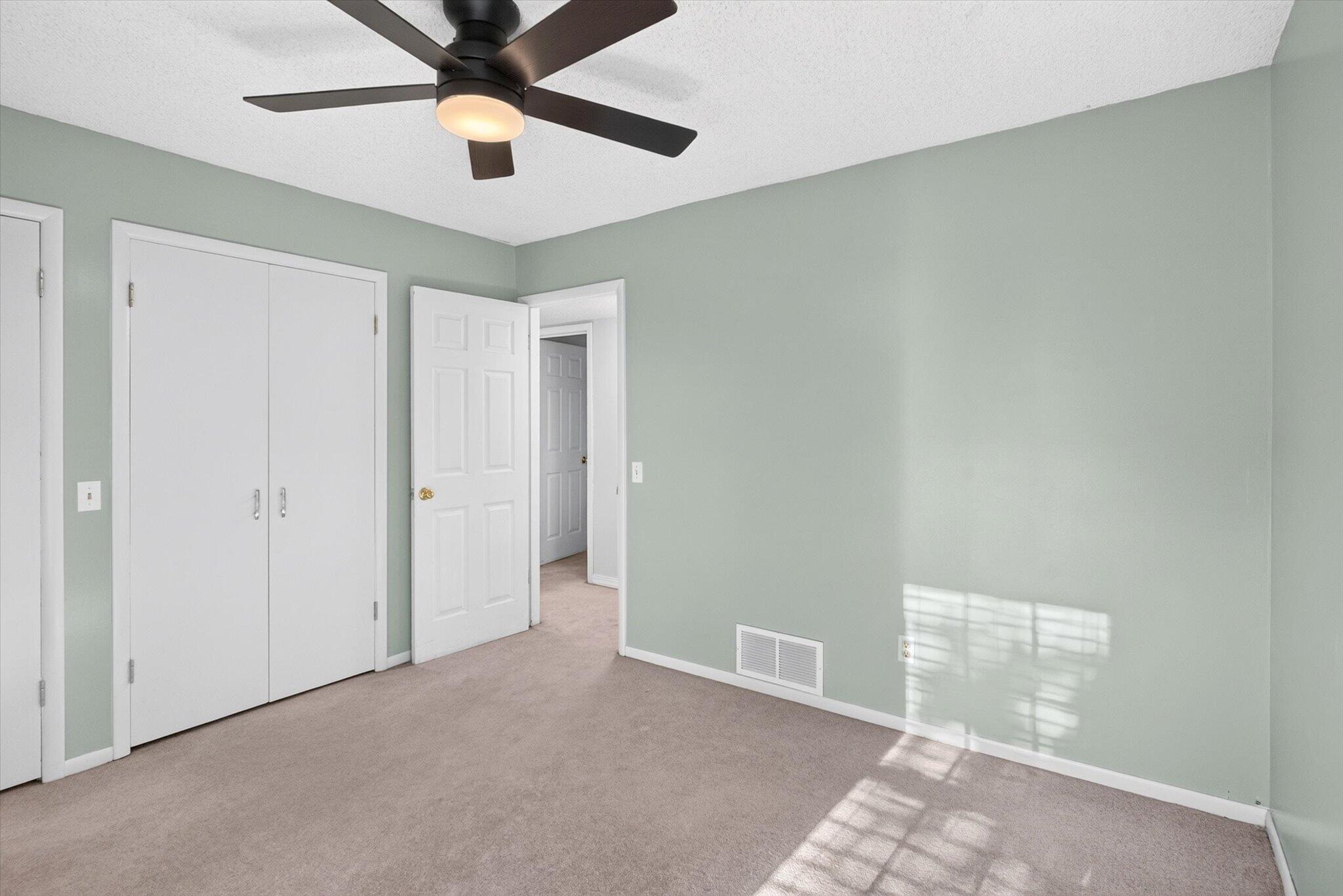 1206 Kemp Drive Property Photo 27