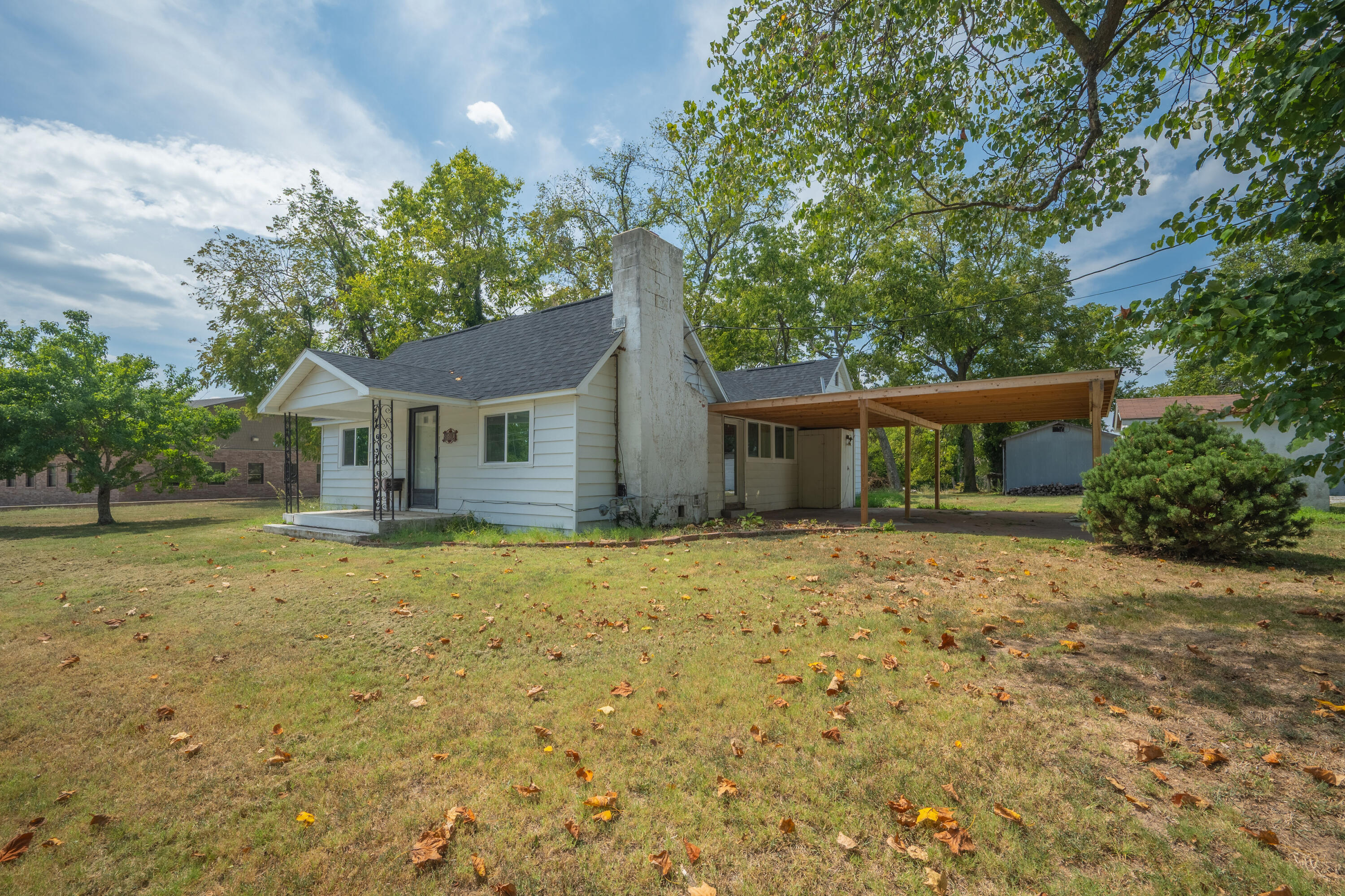 3300 County Farm Road Property Photo 1