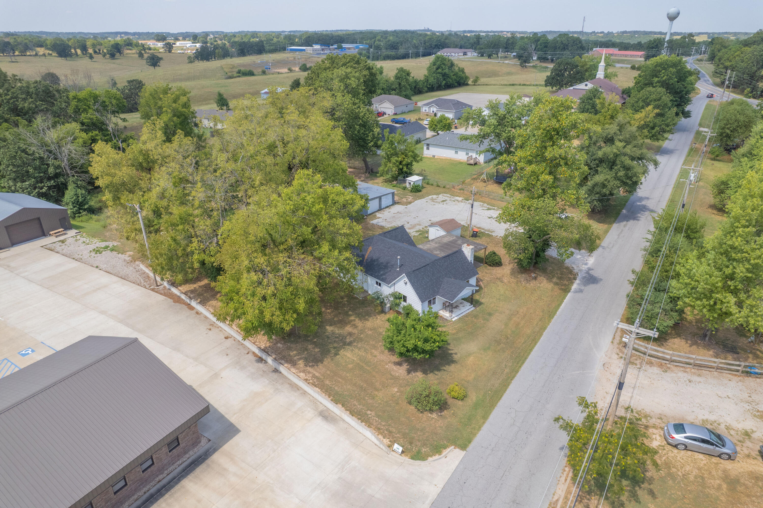 3300 County Farm Road Property Photo 34