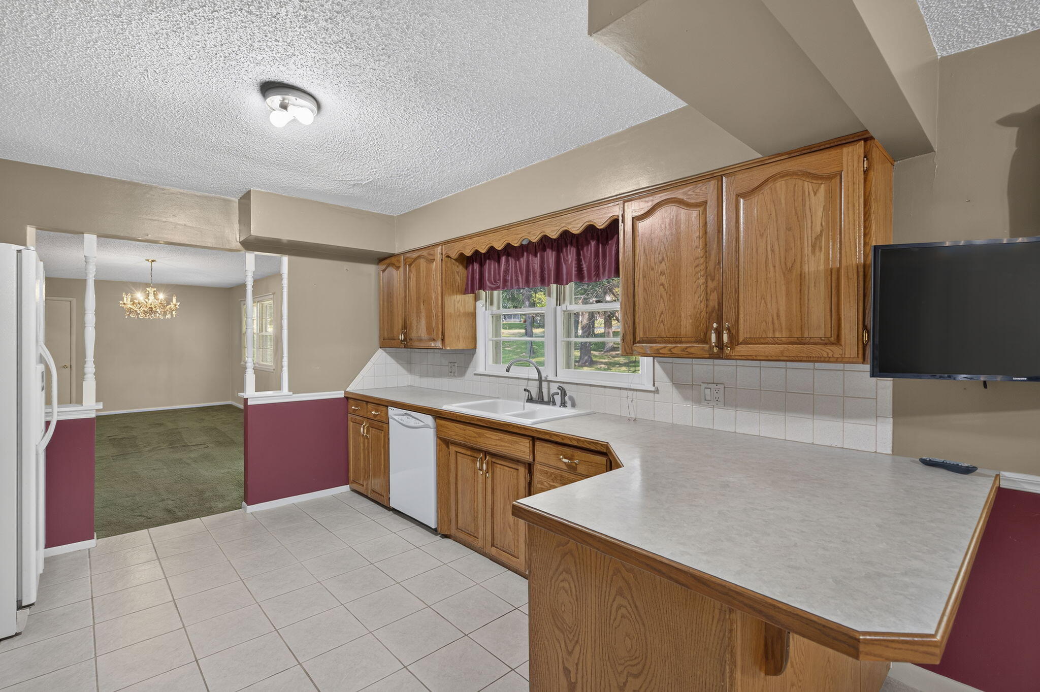 1075 West Farm Road 178 Property Photo 11