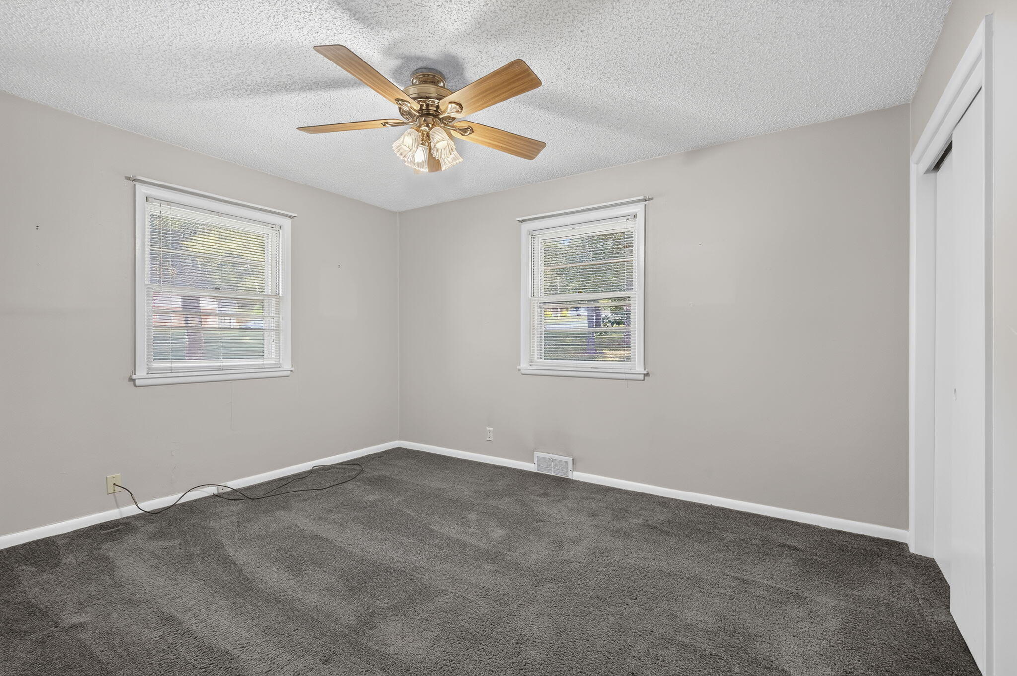 1075 West Farm Road 178 Property Photo 23