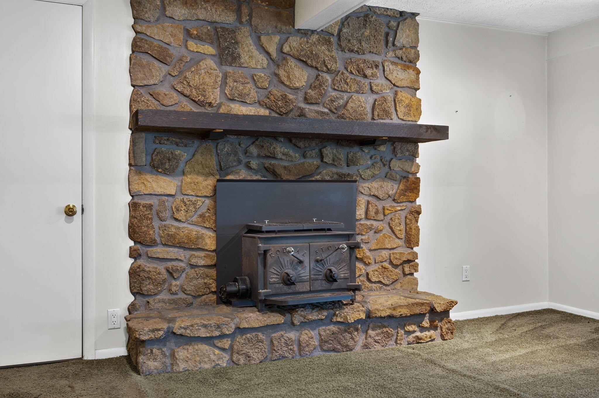 1075 West Farm Road 178 Property Photo 27