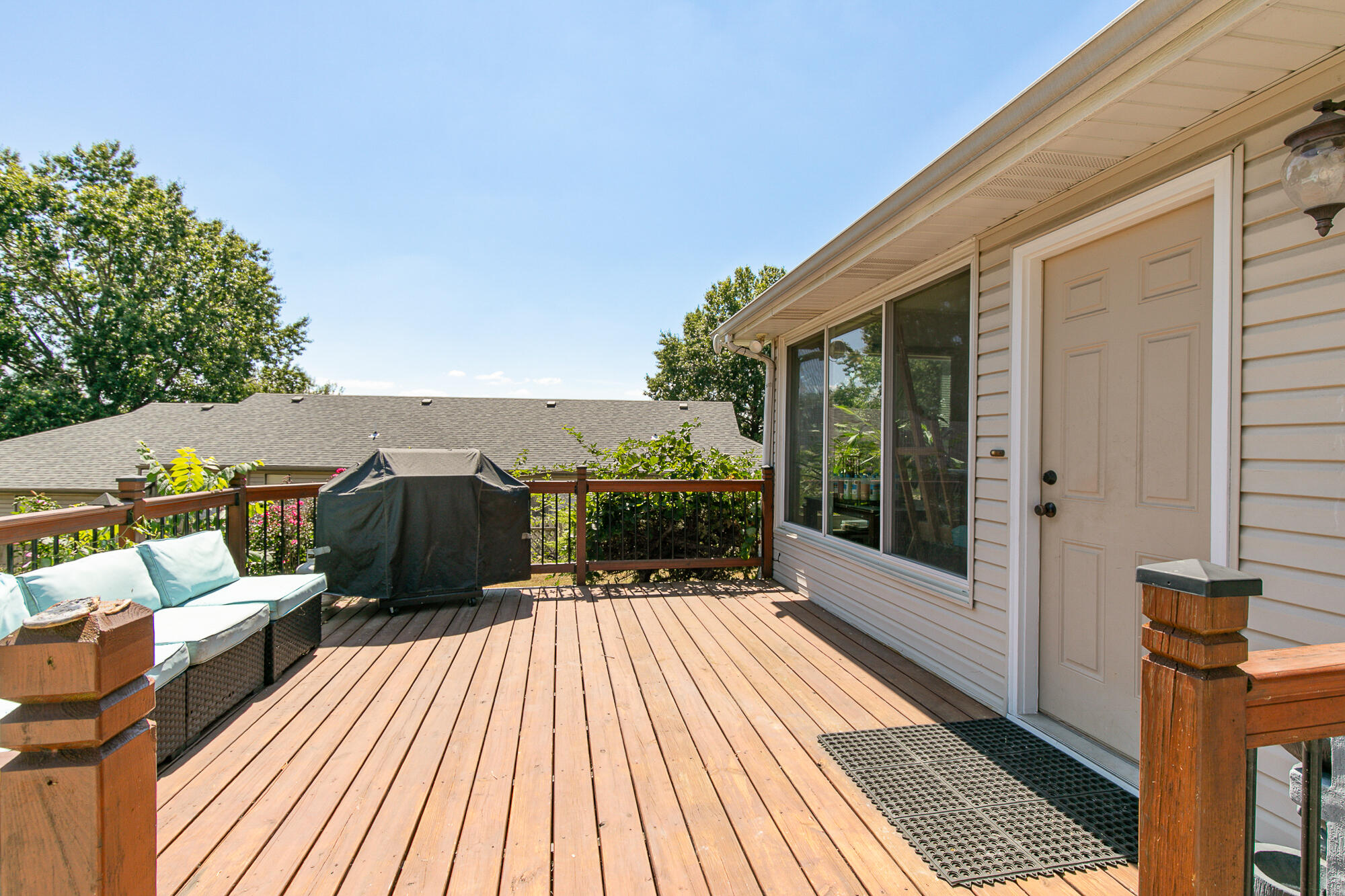 880 Redel Place Property Photo 29