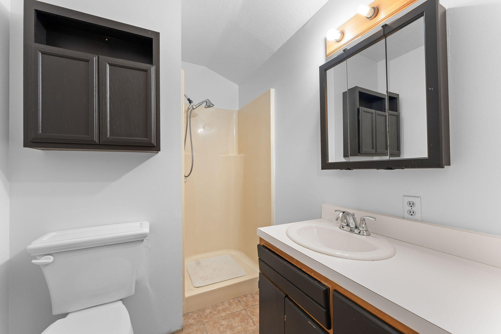 100 Cherokee Drive Property Photo 27