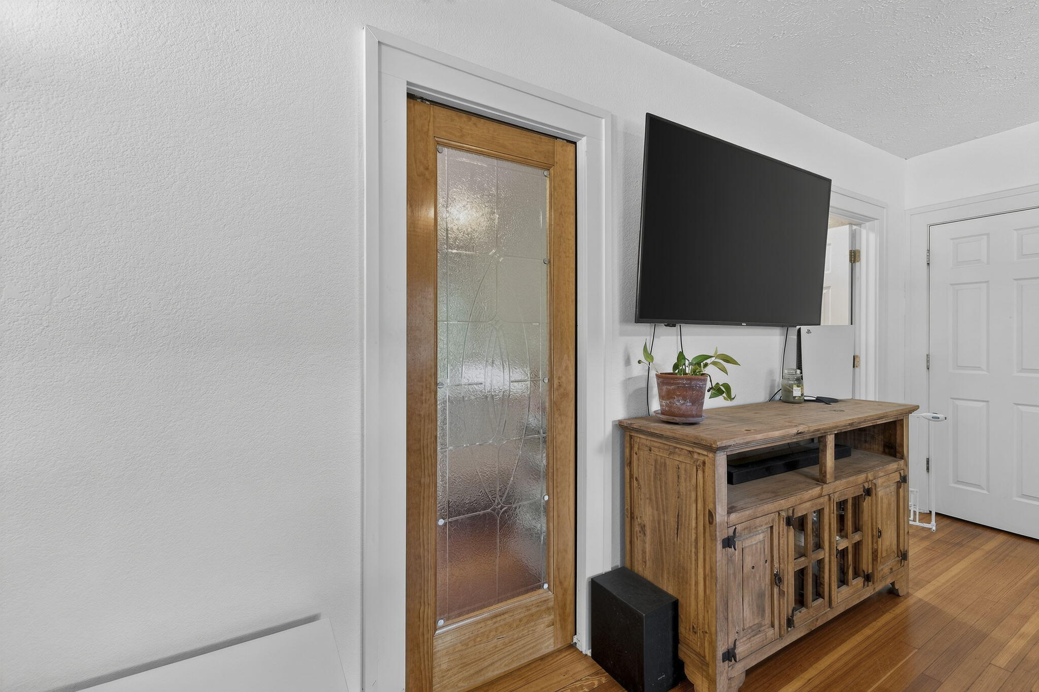 616 East Catalpa Street Property Photo 4