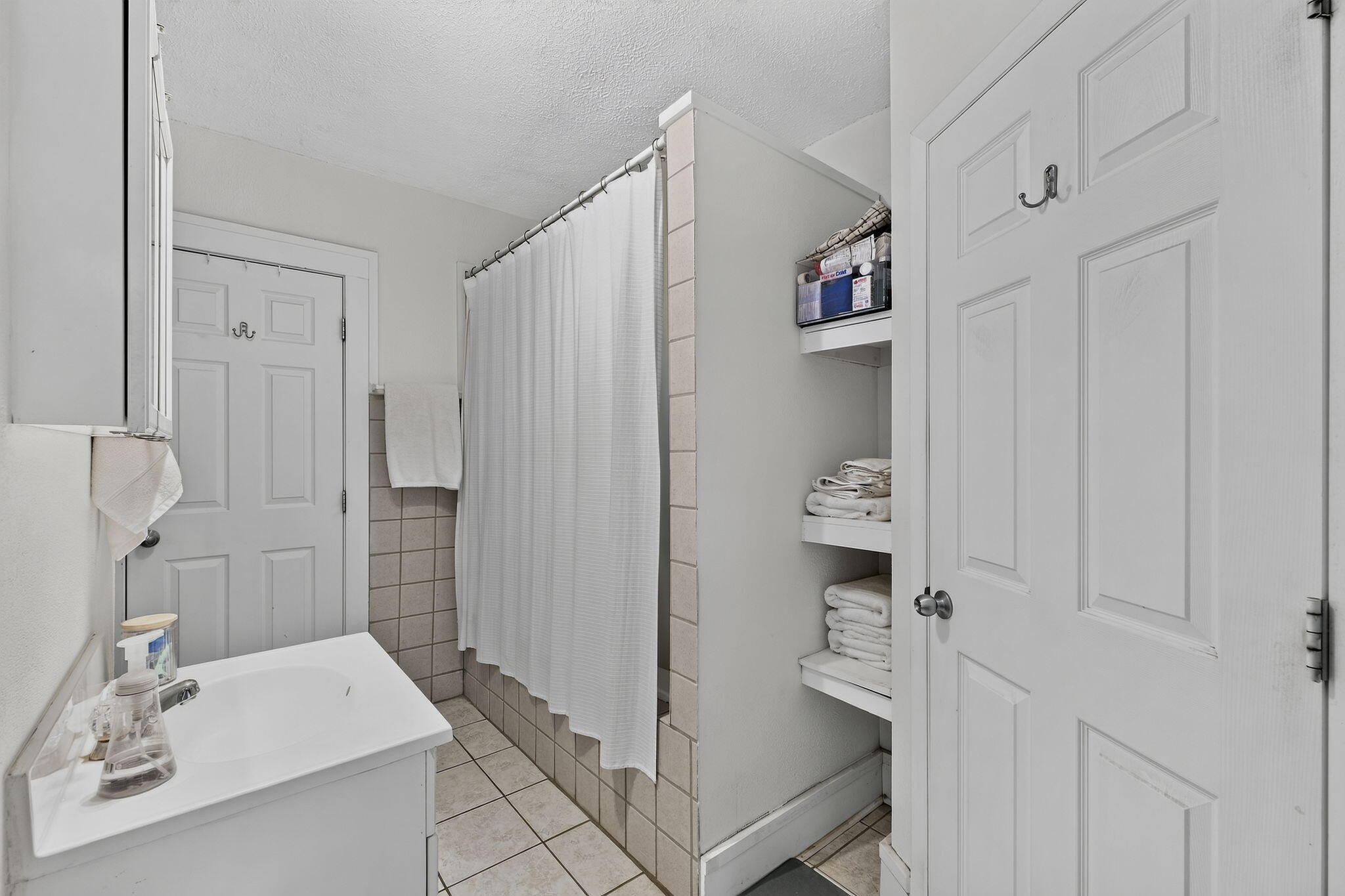 616 East Catalpa Street Property Photo 18