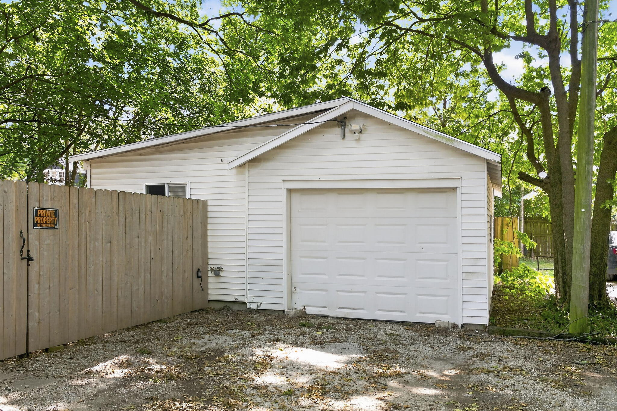 616 East Catalpa Street Property Photo 22