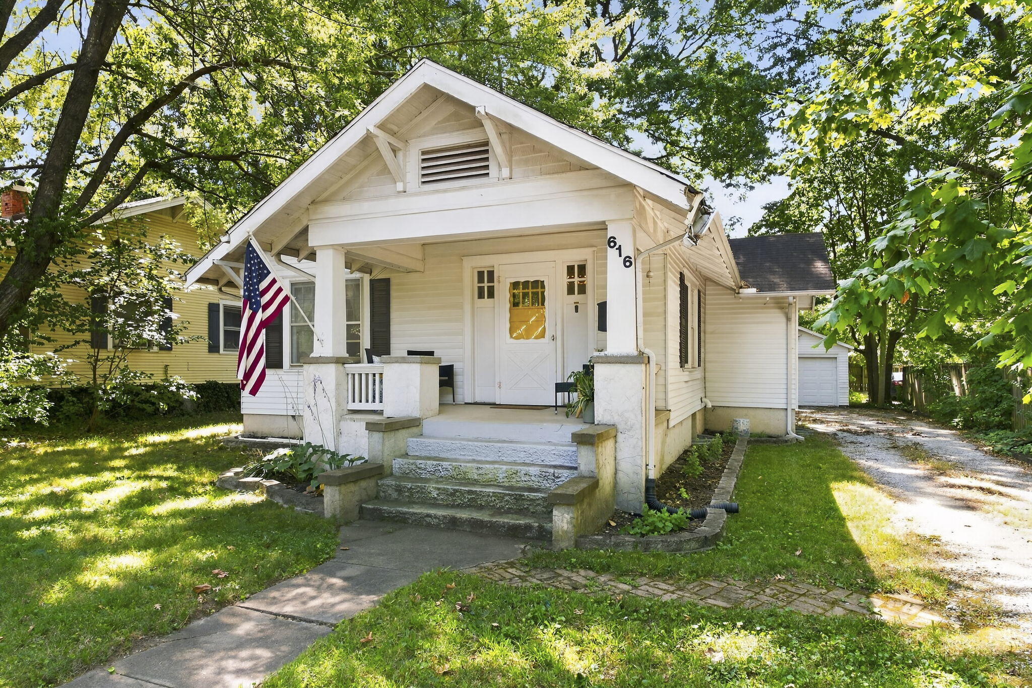 616 East Catalpa Street Property Photo 27