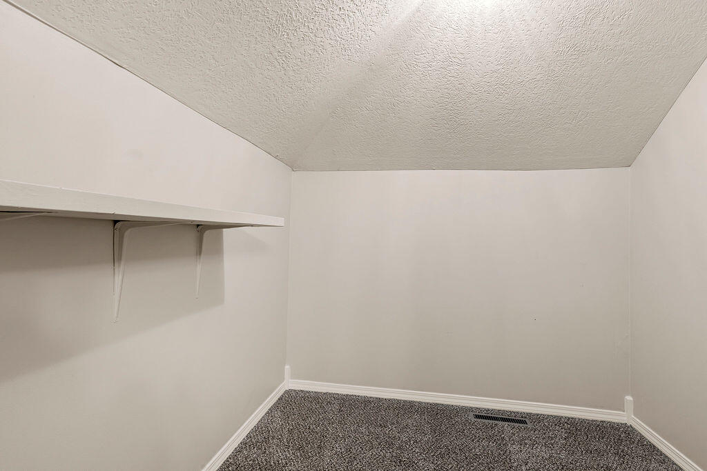 1496 South Alice Gayle Circle Property Photo 18