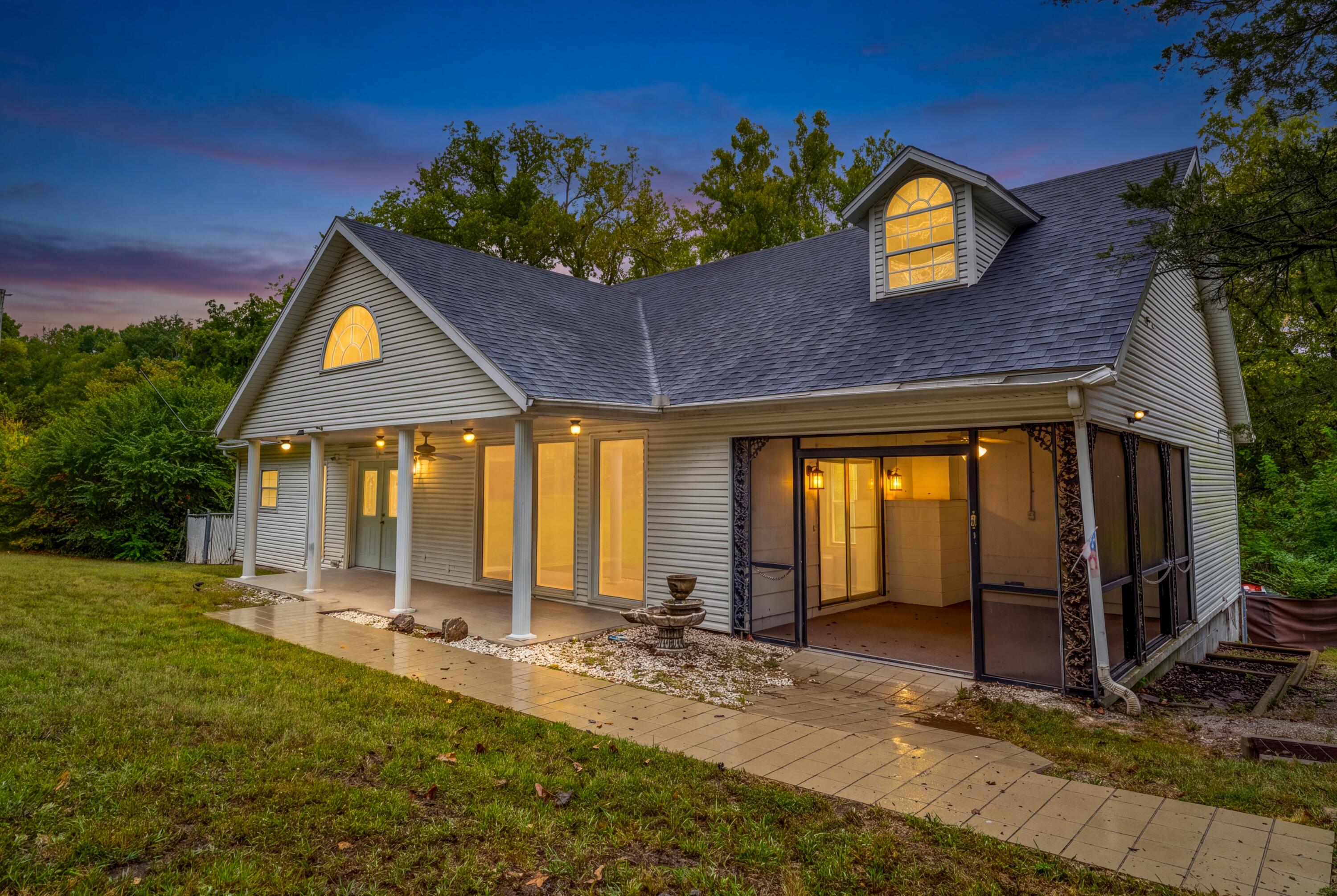 8669 Historic Highway 165 Property Photo 1