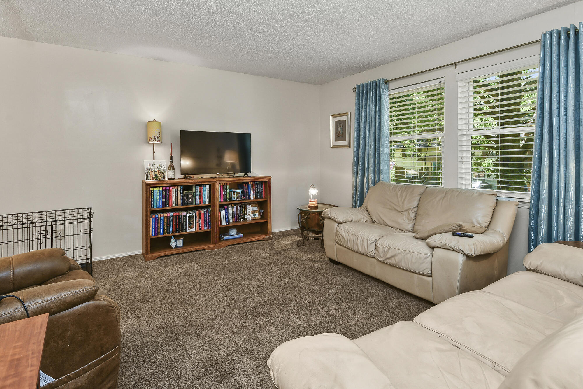 3329 West Countryside Drive Property Photo 4