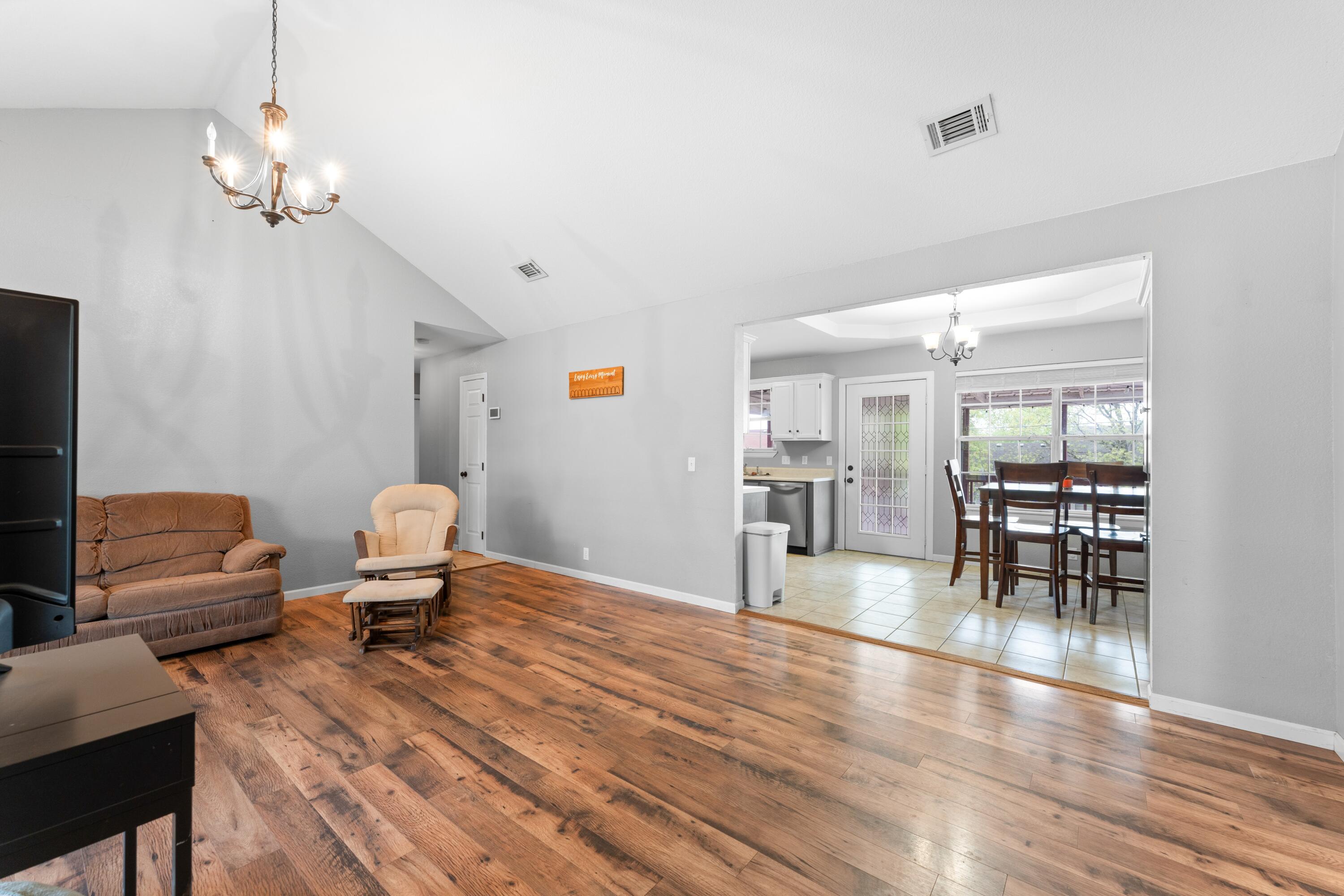 507 Sandpiper Drive Property Photo 4