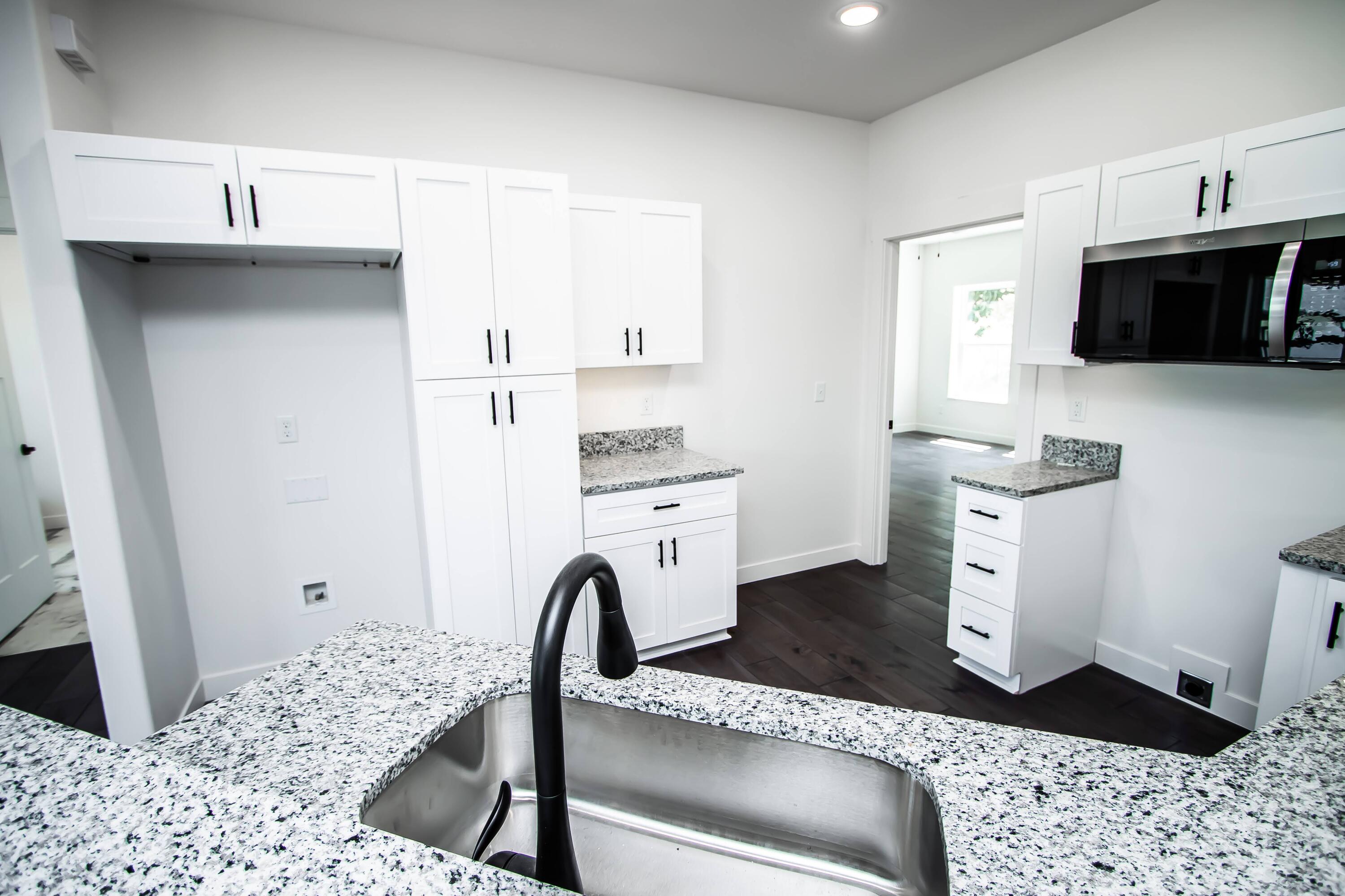 766 Panich Street Property Photo 14