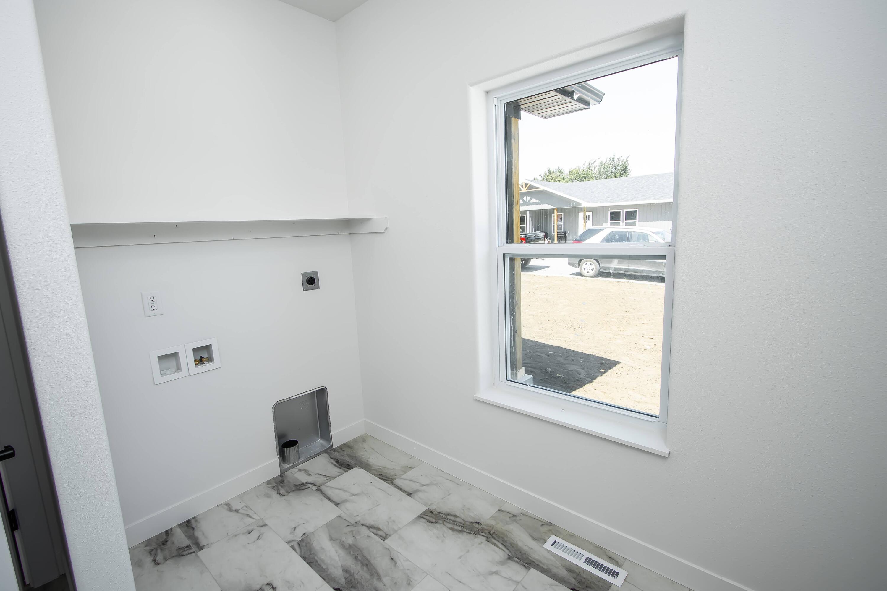 766 Panich Street Property Photo 33