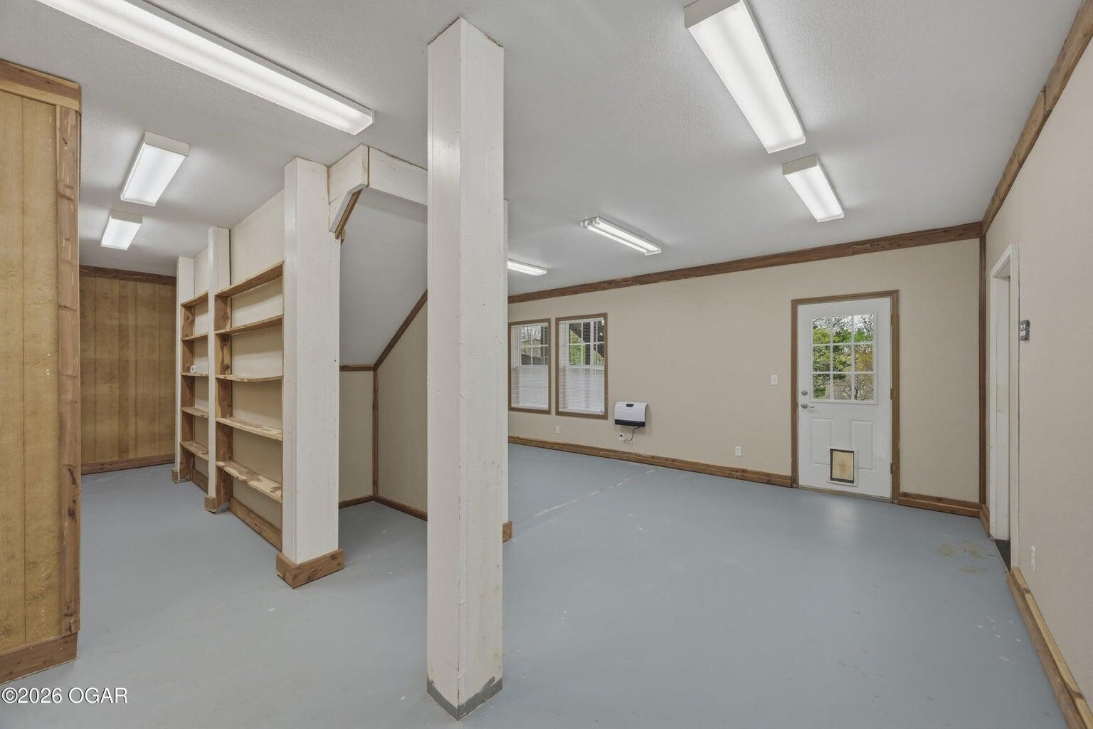 25067 Farm Road 1266 Property Photo 34