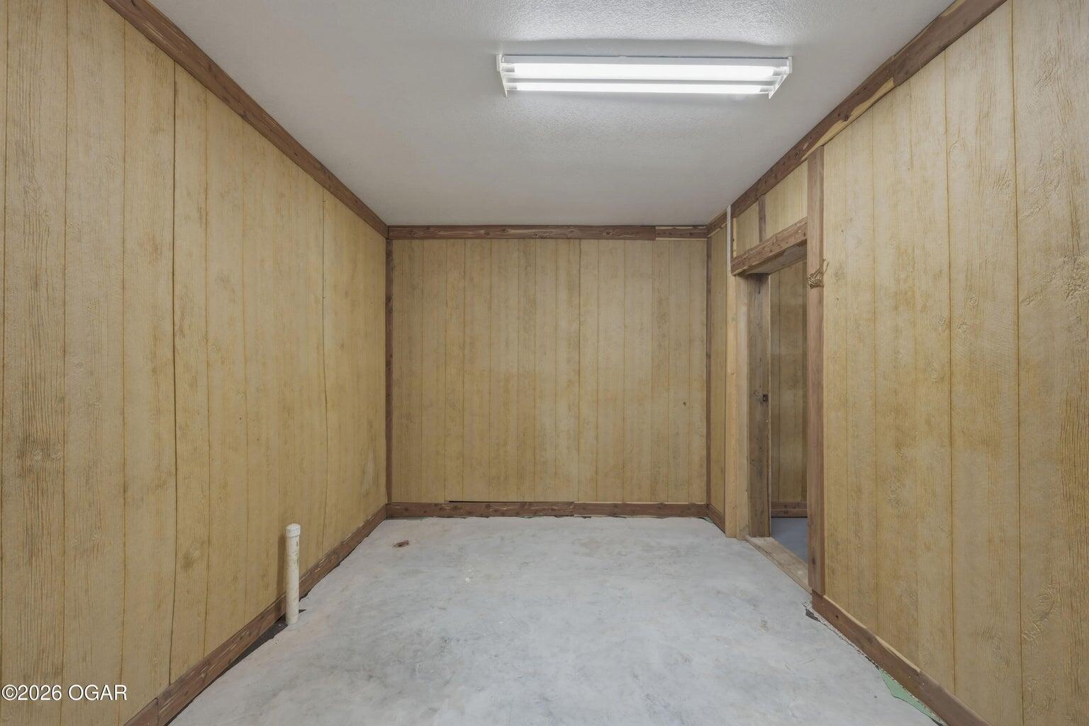 25067 Farm Road 1266 Property Photo 35