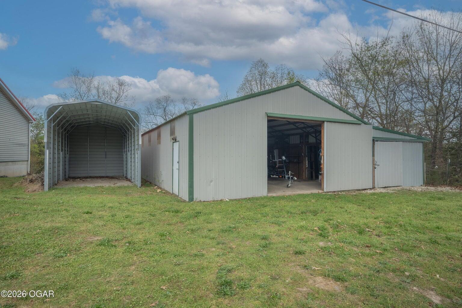 25067 Farm Road 1266 Property Photo 40