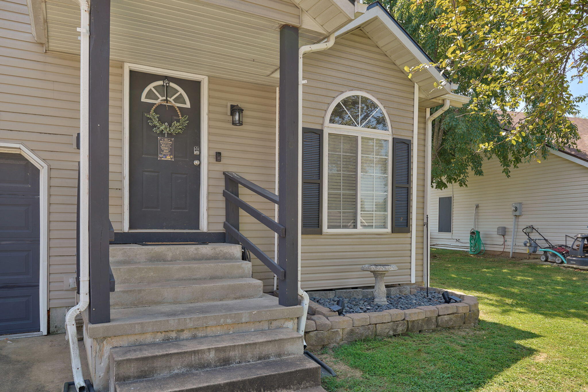 970 West Birch Street Property Photo 3