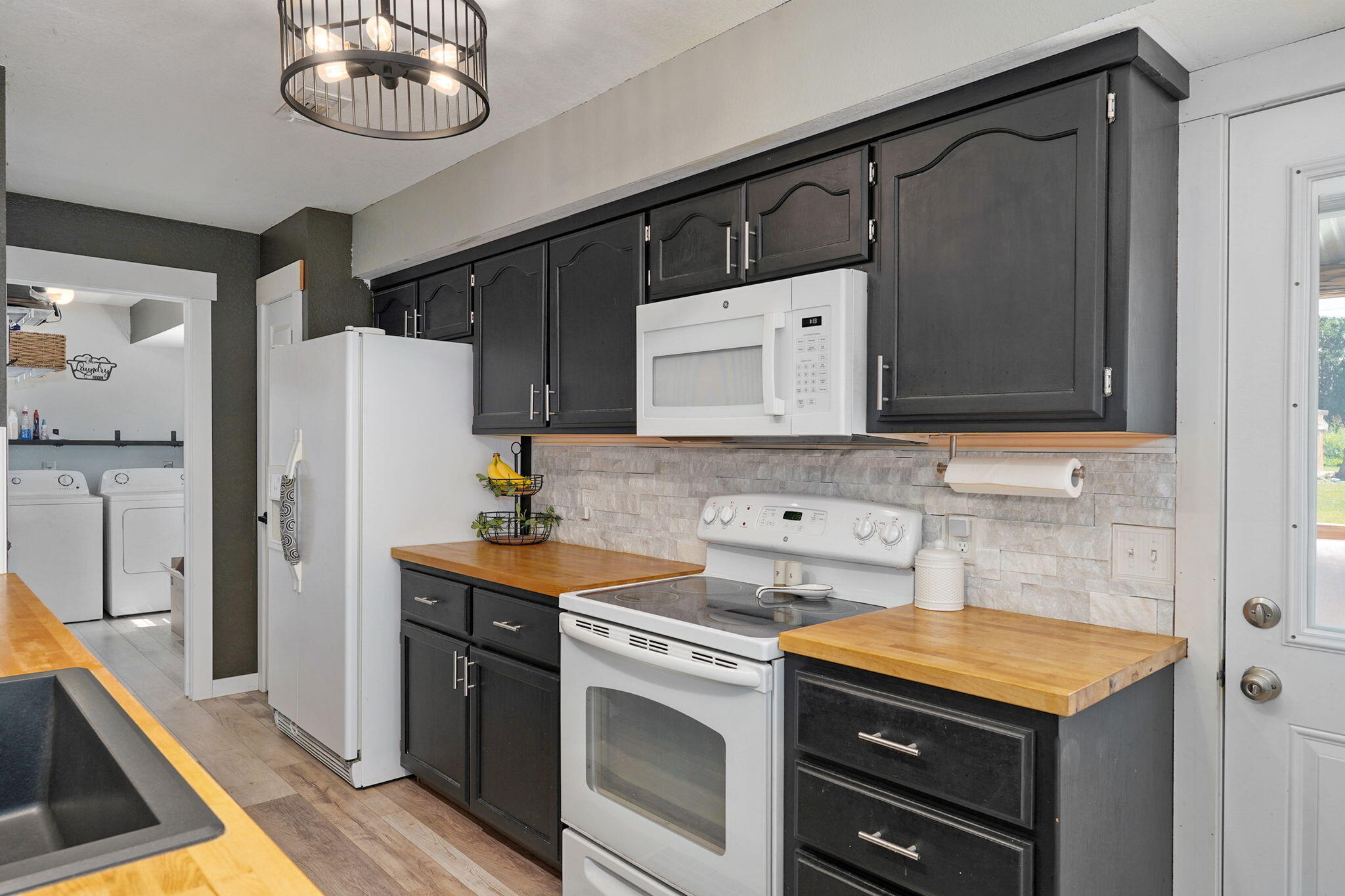 970 West Birch Street Property Photo 11