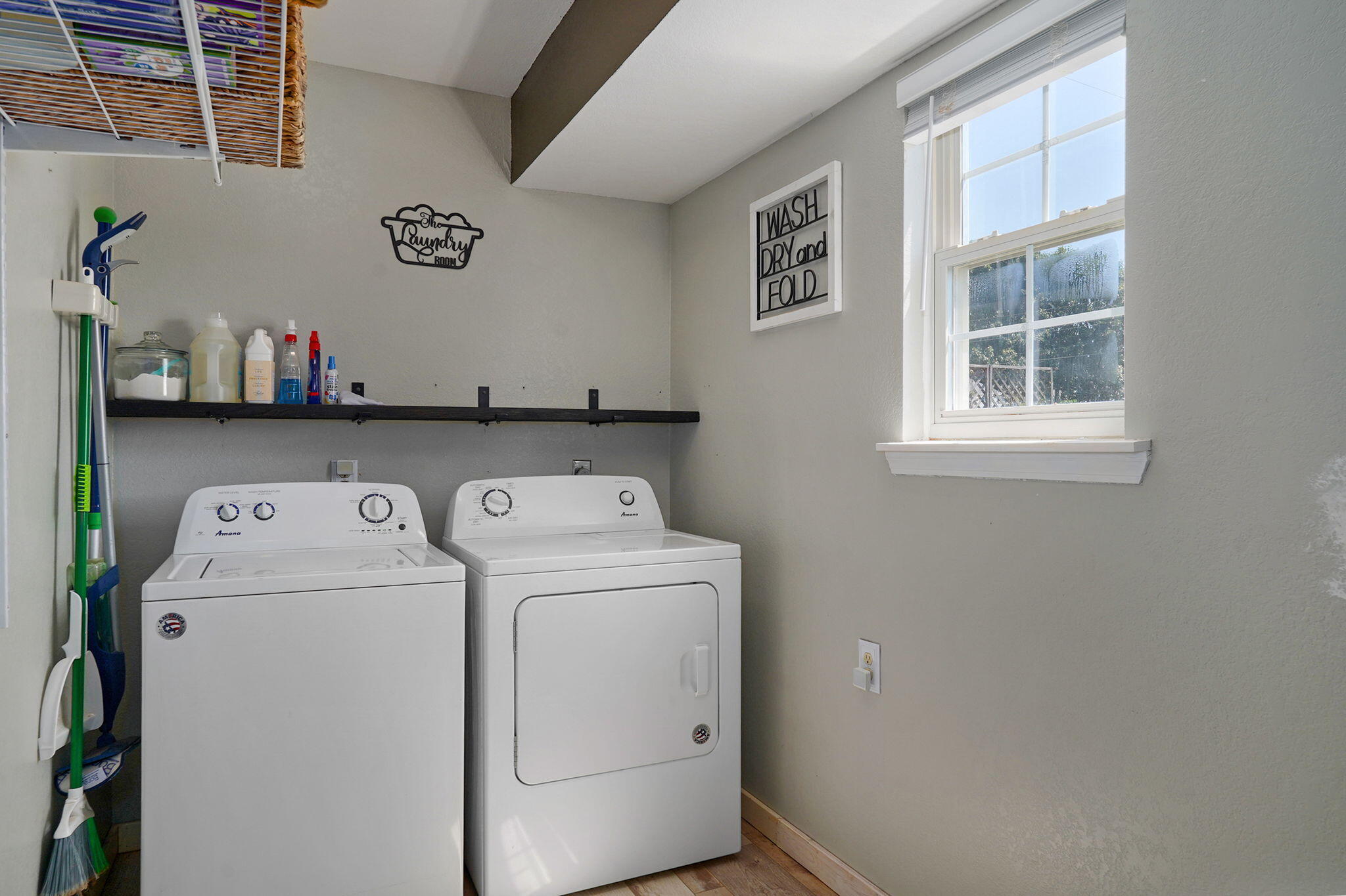 970 West Birch Street Property Photo 14