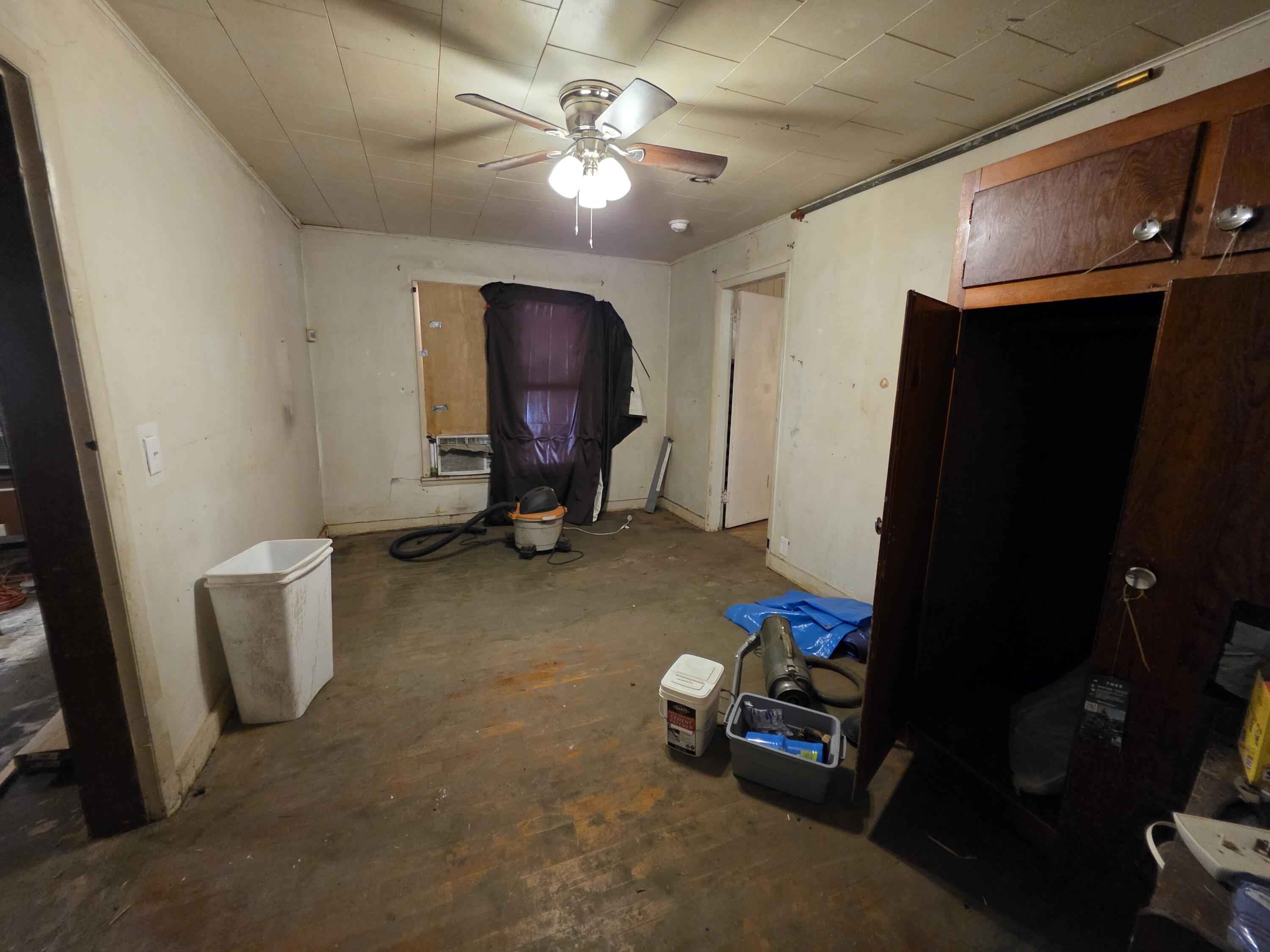501 North High Street Property Photo 7