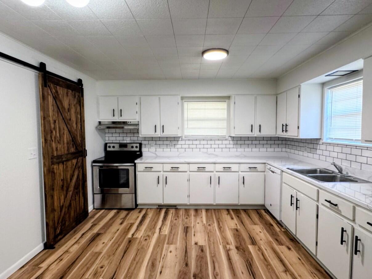 303 Vine Street Property Photo 9