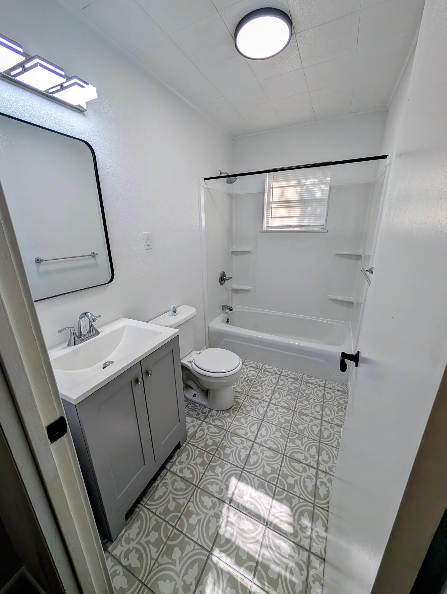 303 Vine Street Property Photo 13
