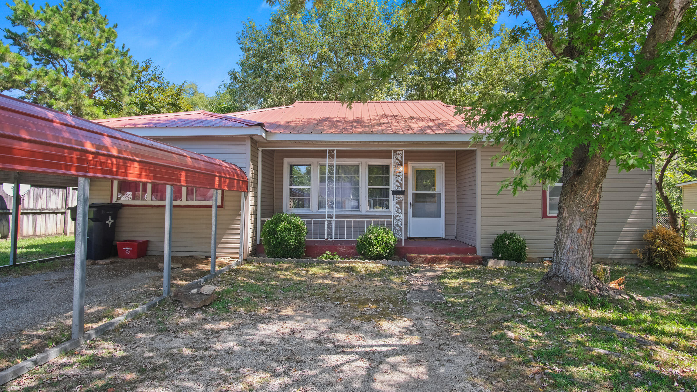 836 Missouri Avenue Property Photo 1