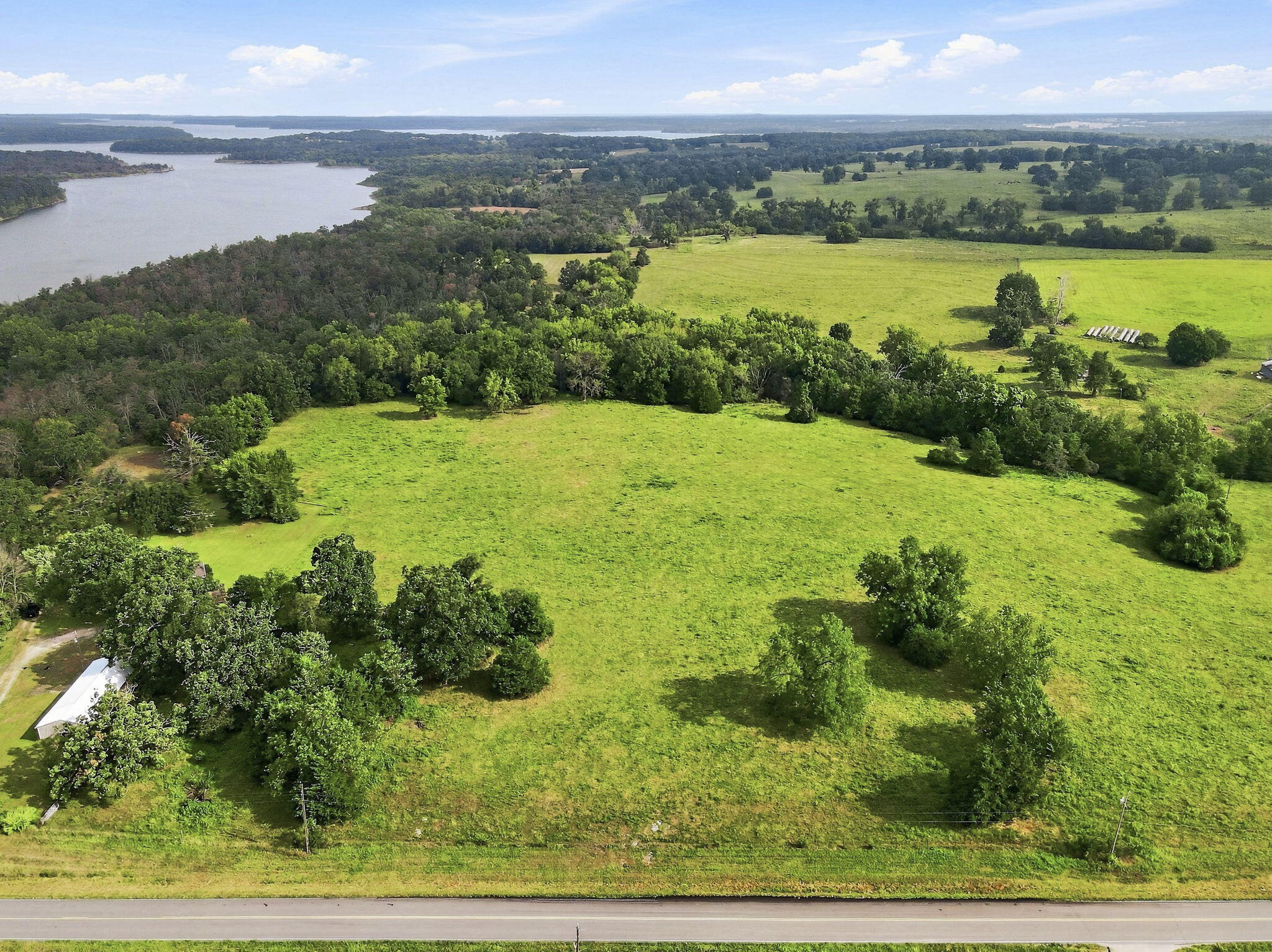 000 East State Highway 215 Property Photo 15