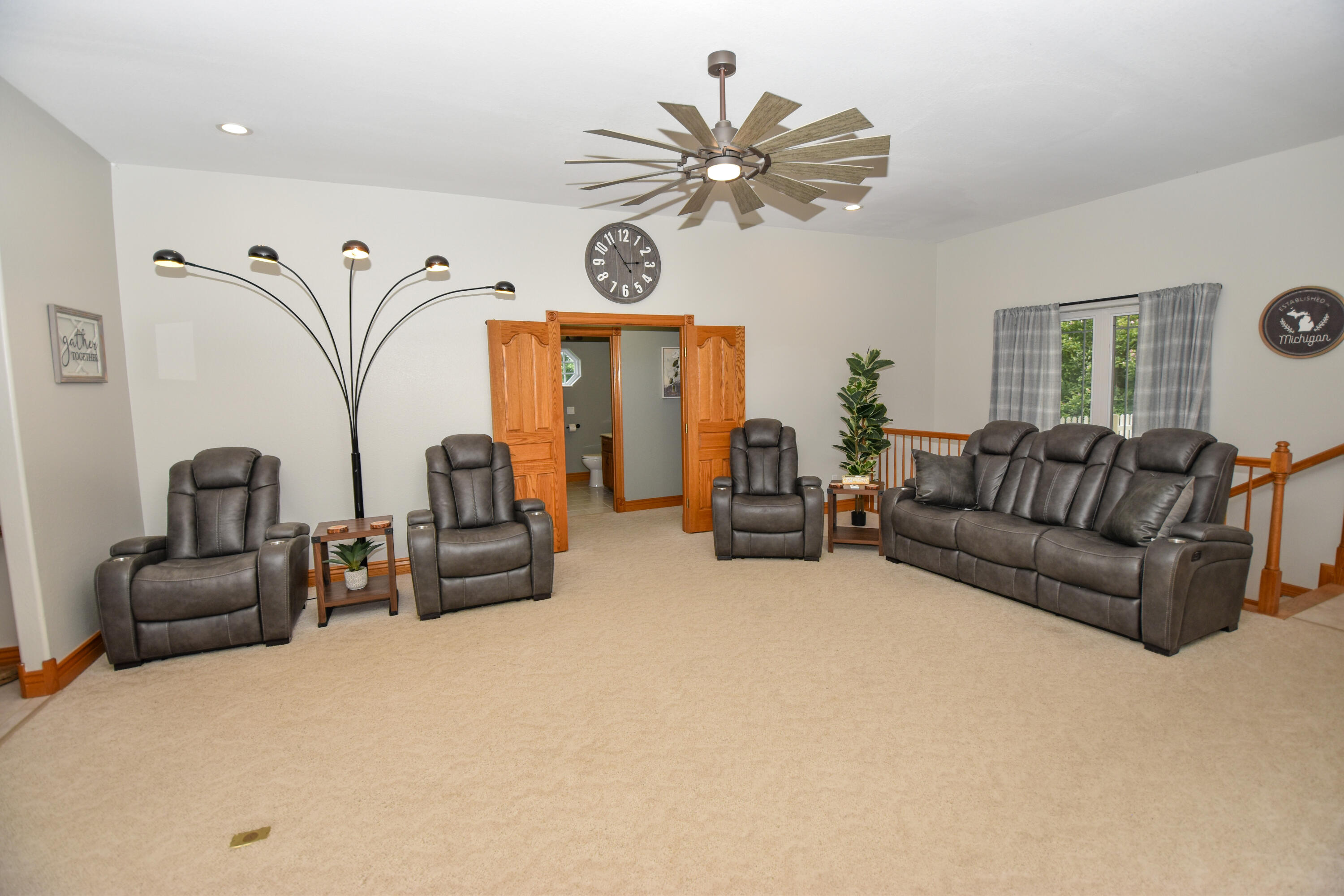 8626 West Farm Road 64 Property Photo 11
