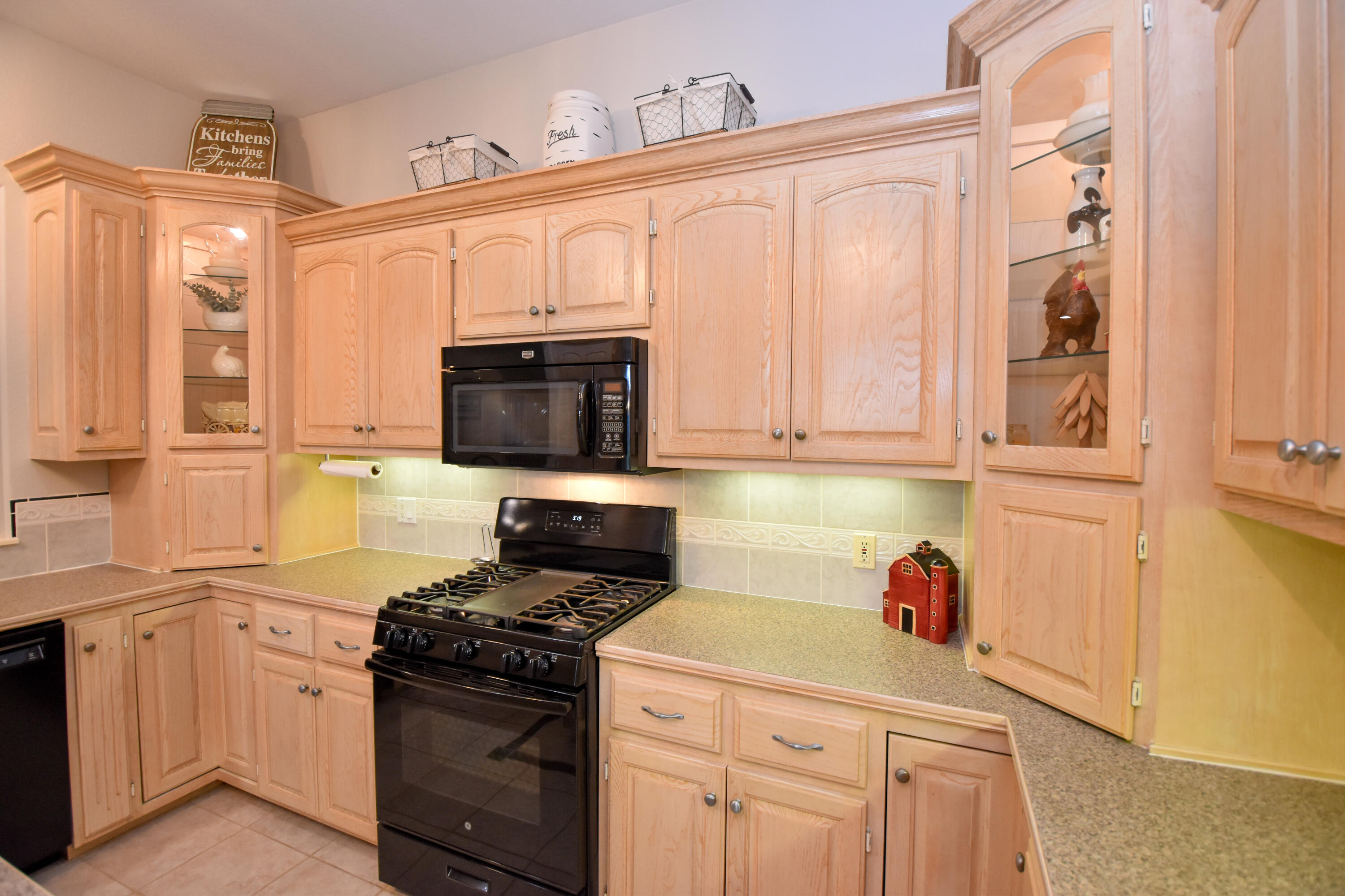 8626 West Farm Road 64 Property Photo 17