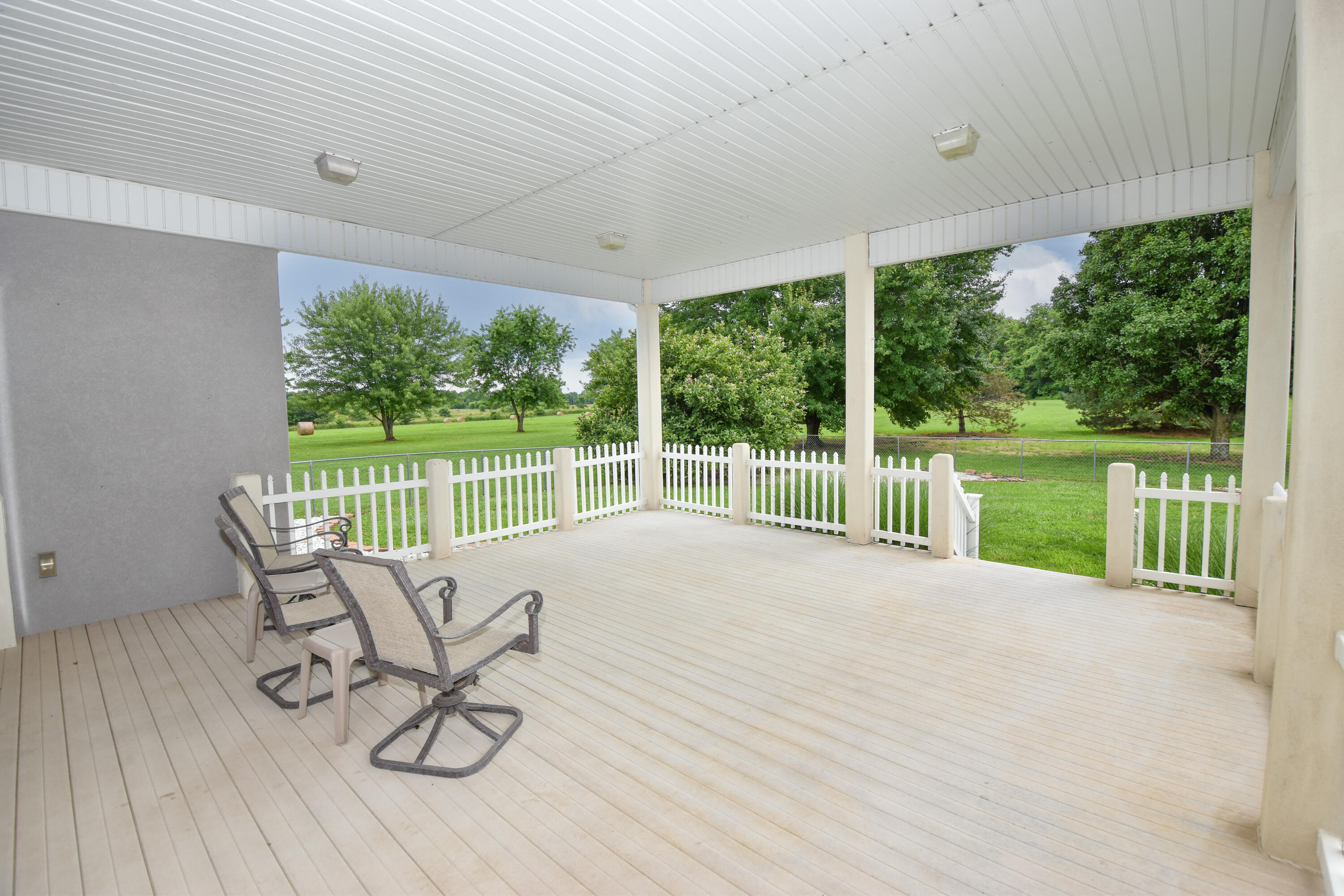 8626 West Farm Road 64 Property Photo 60