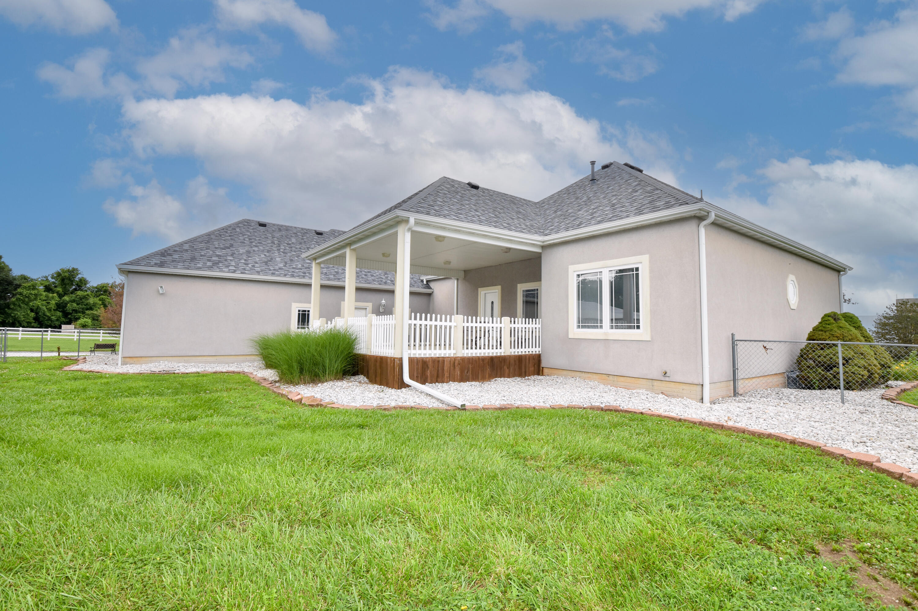 8626 West Farm Road 64 Property Photo 63