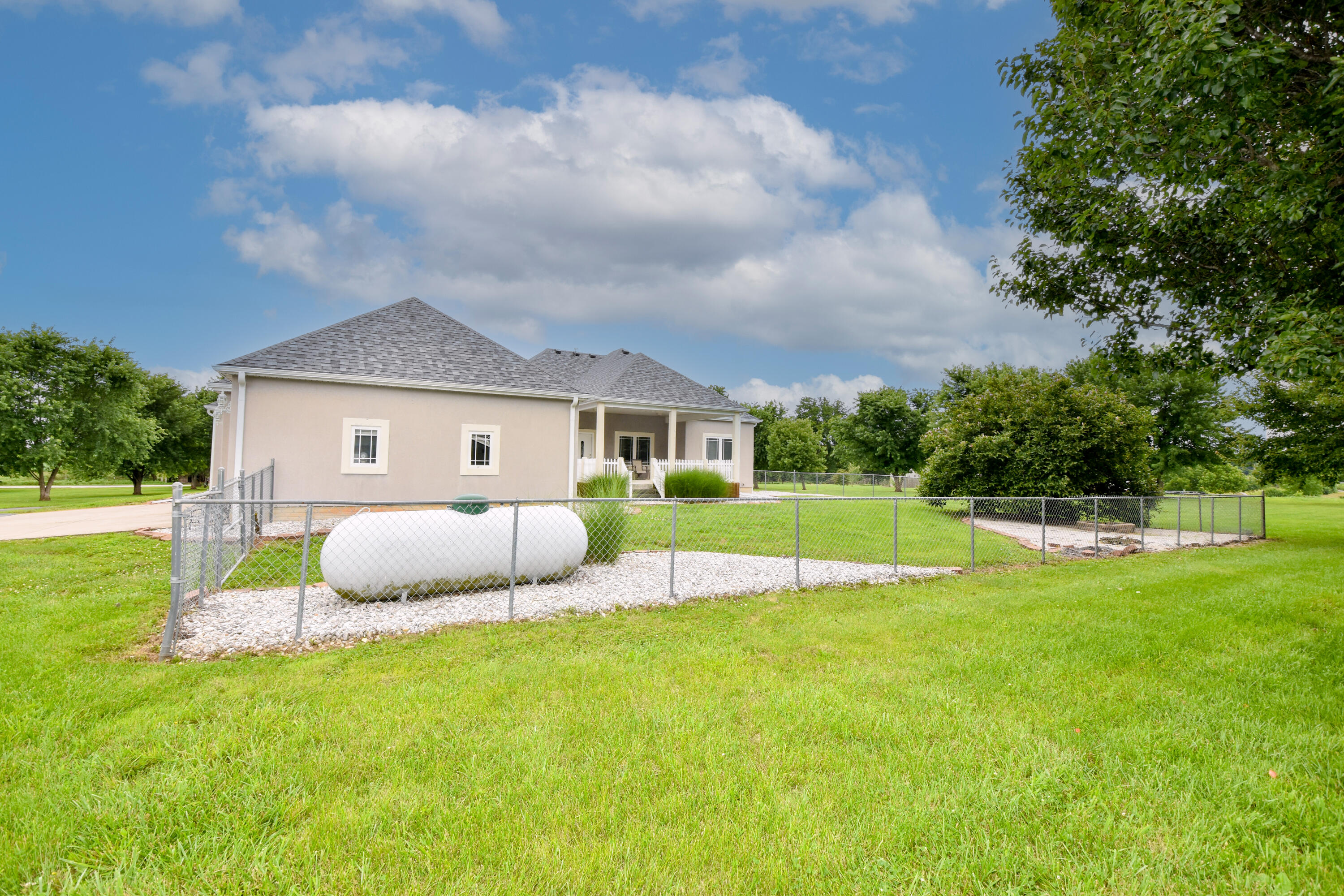 8626 West Farm Road 64 Property Photo 65