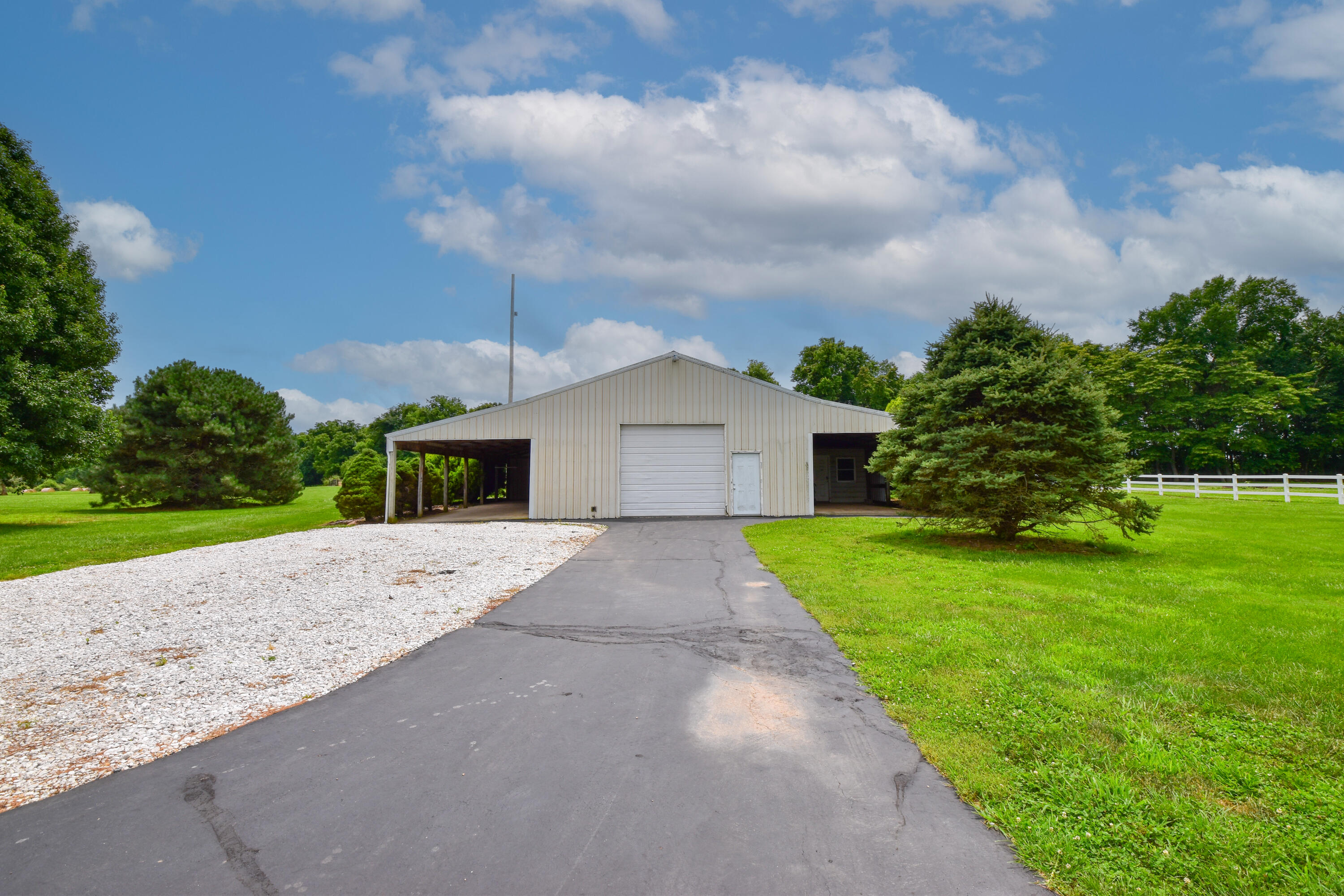 8626 West Farm Road 64 Property Photo 72