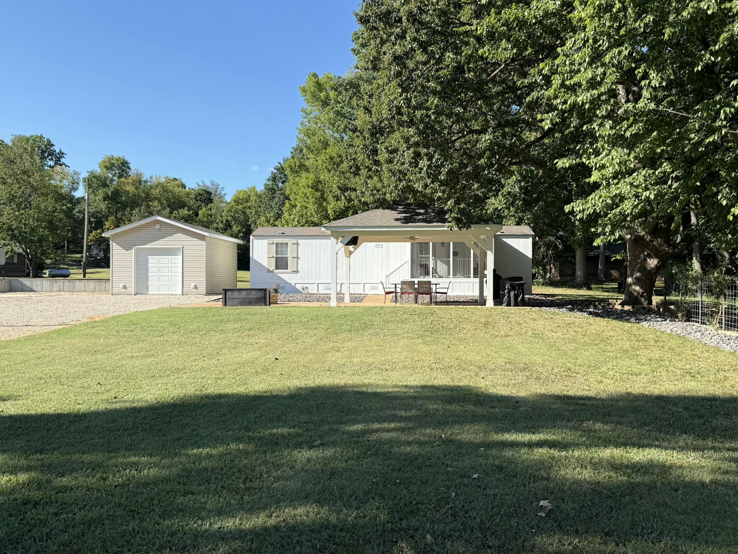 16247 Tom Akers Road Property Photo 1