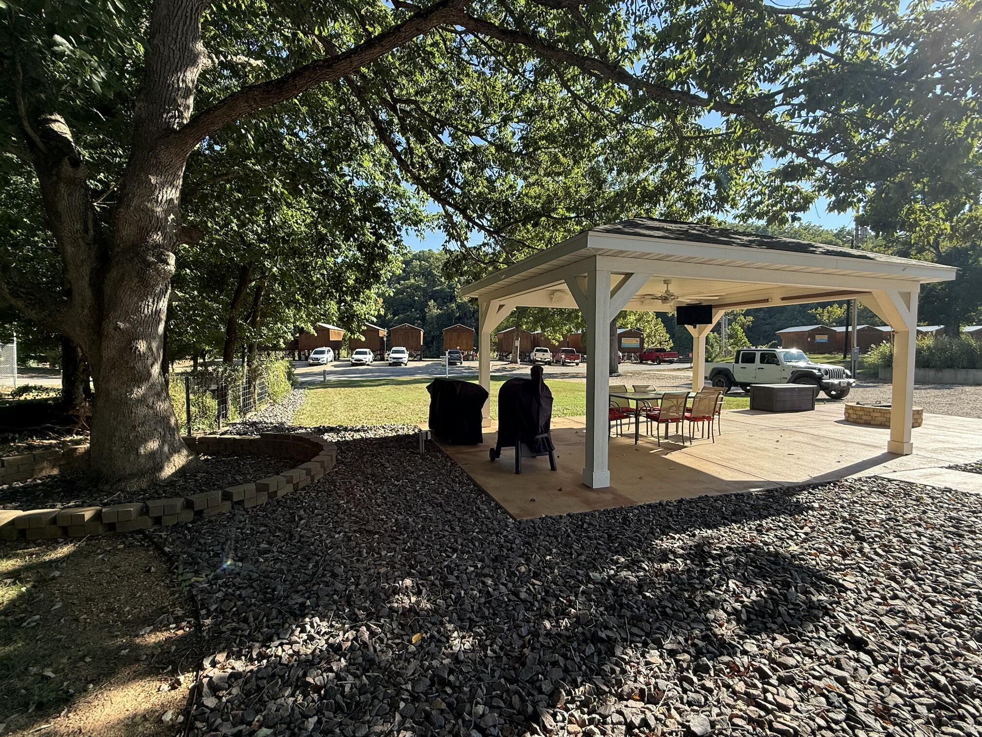 16247 Tom Akers Road Property Photo 3