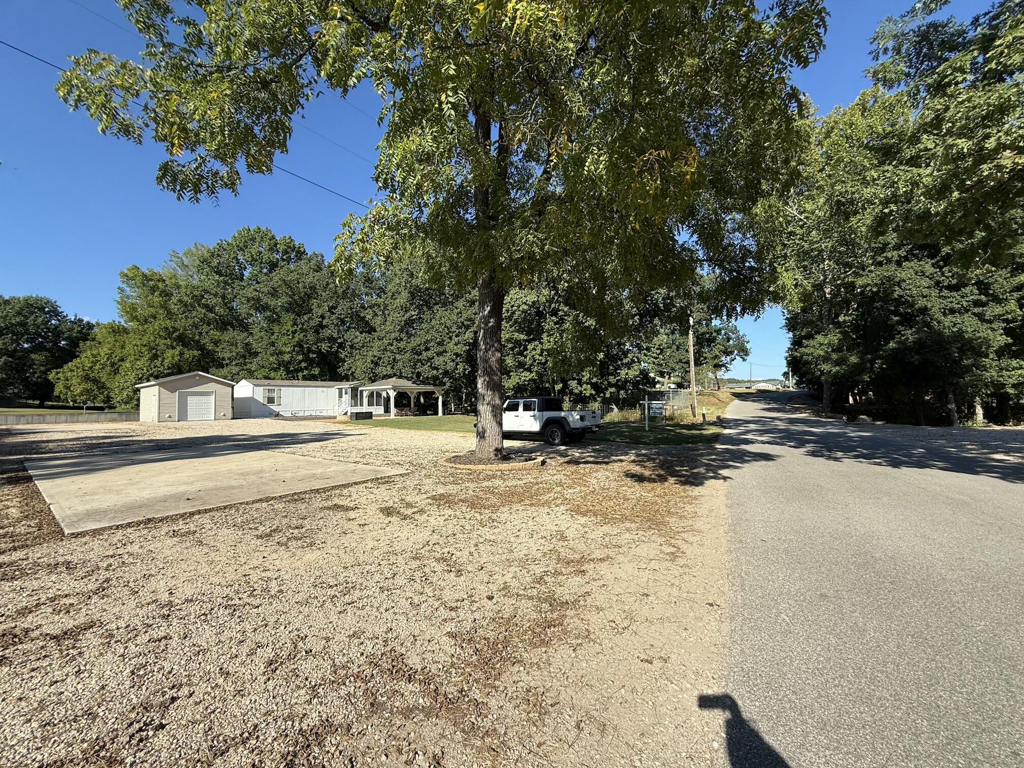16247 Tom Akers Road Property Photo 12