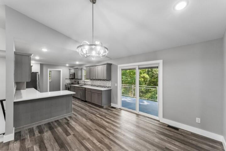 903 Oak Grove Lane Property Photo 16