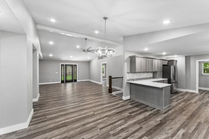 903 Oak Grove Lane Property Photo 17