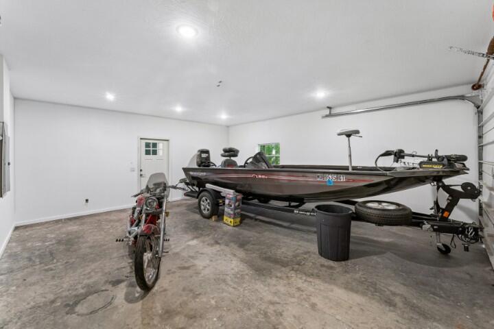 903 Oak Grove Lane Property Photo 39