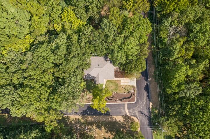 903 Oak Grove Lane Property Photo 41