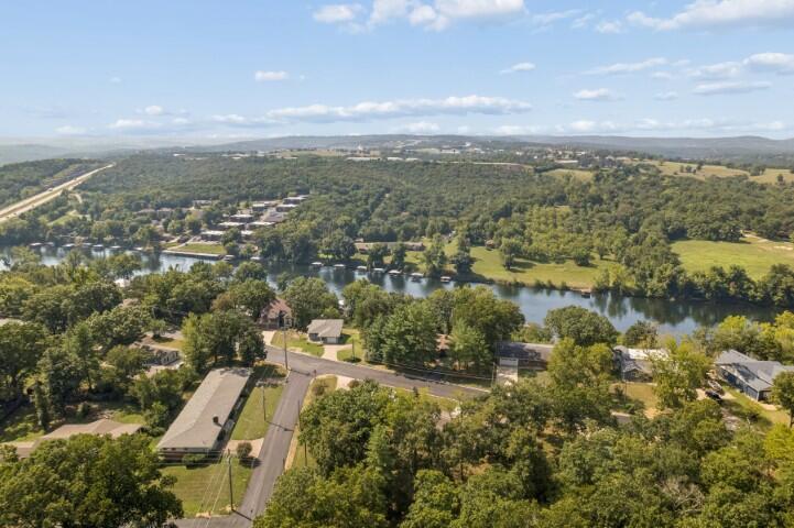 903 Oak Grove Lane Property Photo 45