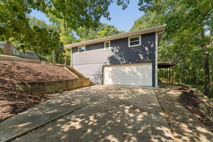 903 Oak Grove Lane Property Photo 45