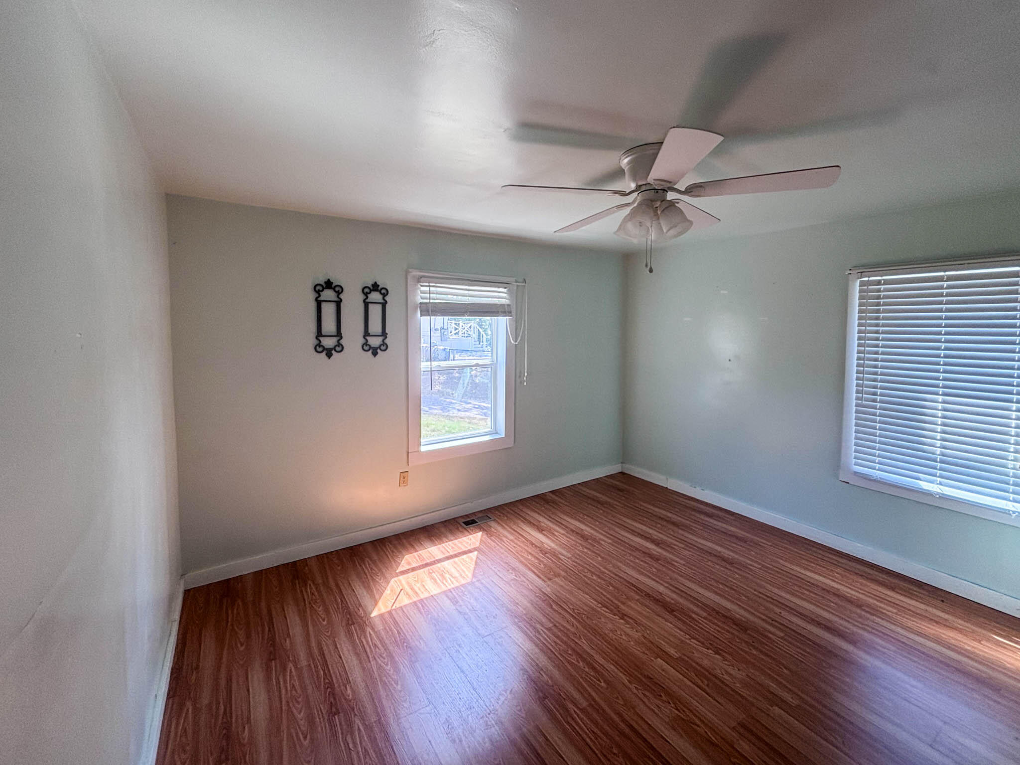 103 Baker Street Property Photo 10