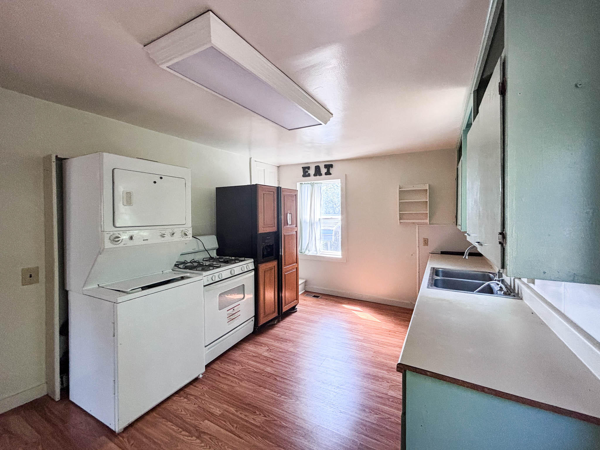 103 Baker Street Property Photo 15