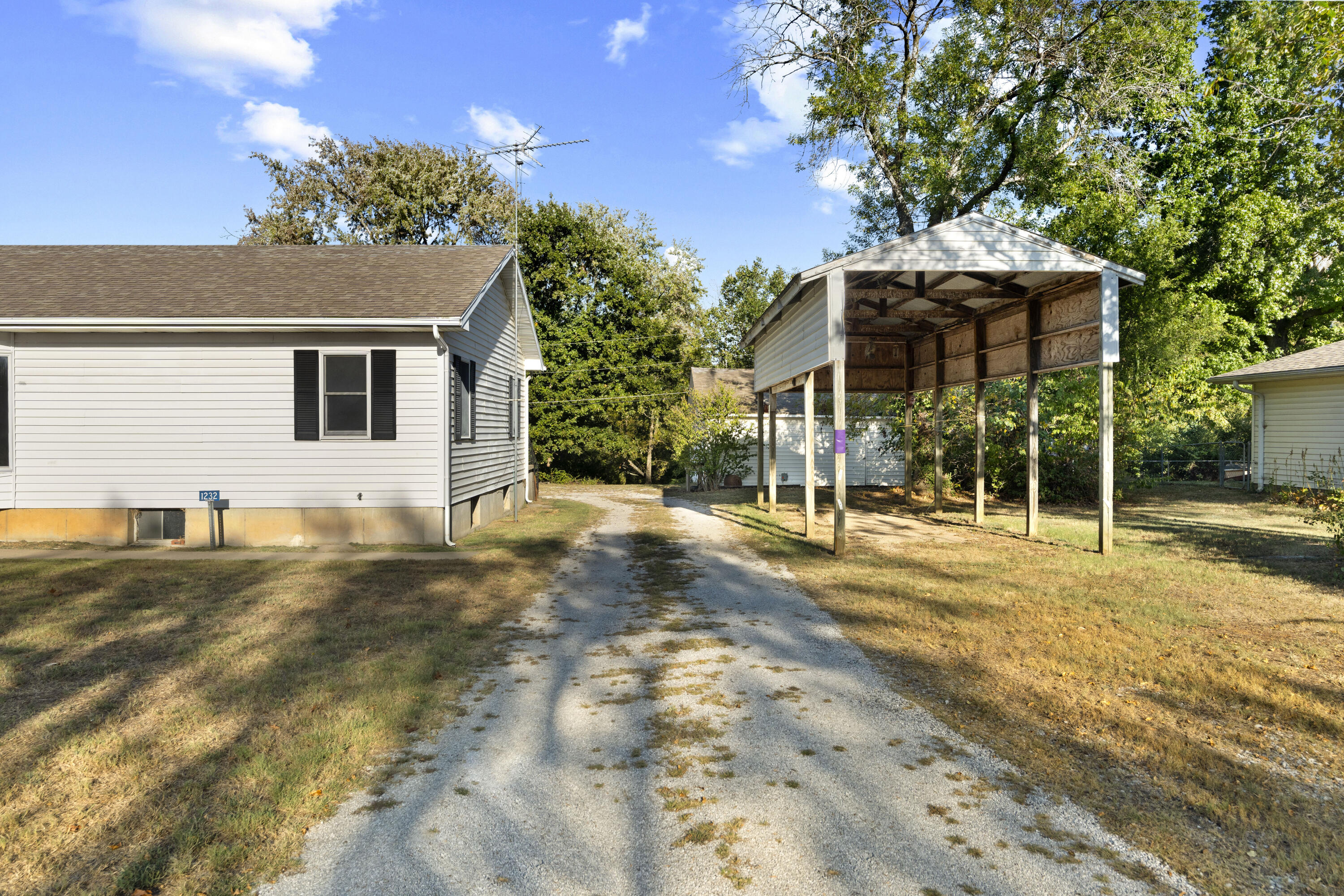 1232 North Tucker Street Property Photo 51
