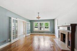 717 Oak Ridge Drive Property Photo 7