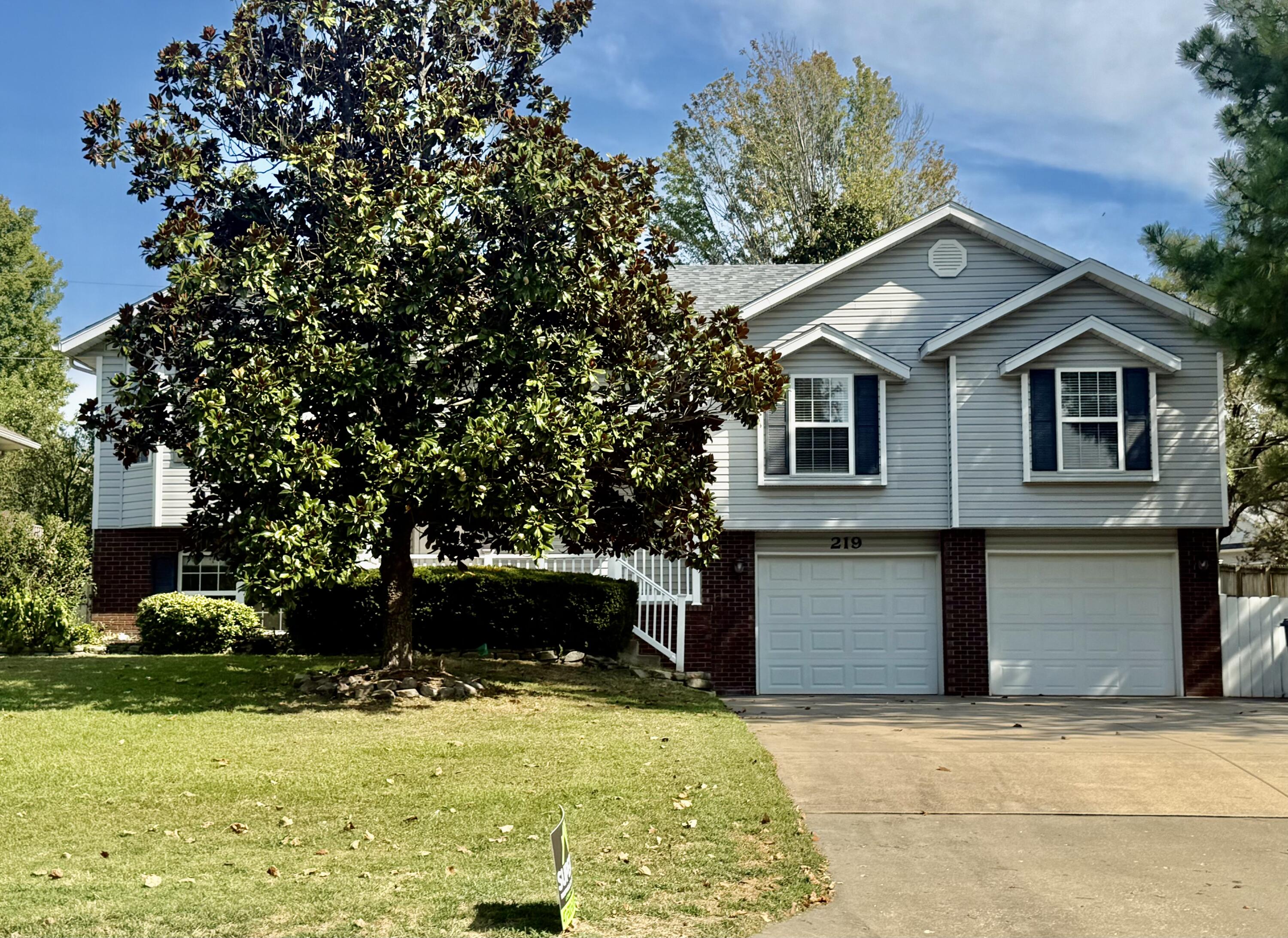 219 Powell Drive Property Photo 1