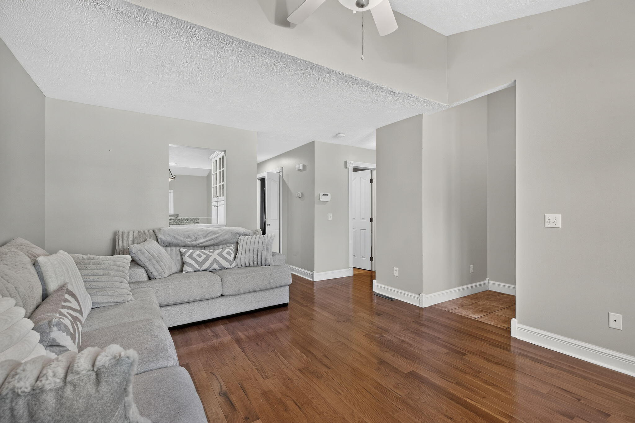 2316 West Westview Street Property Photo 5